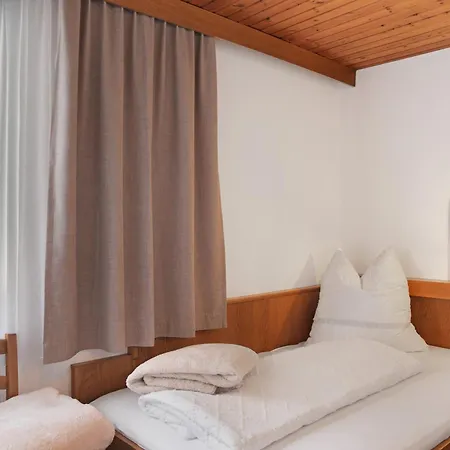 Ferienwohnung Berta 齐勒河谷采尔
